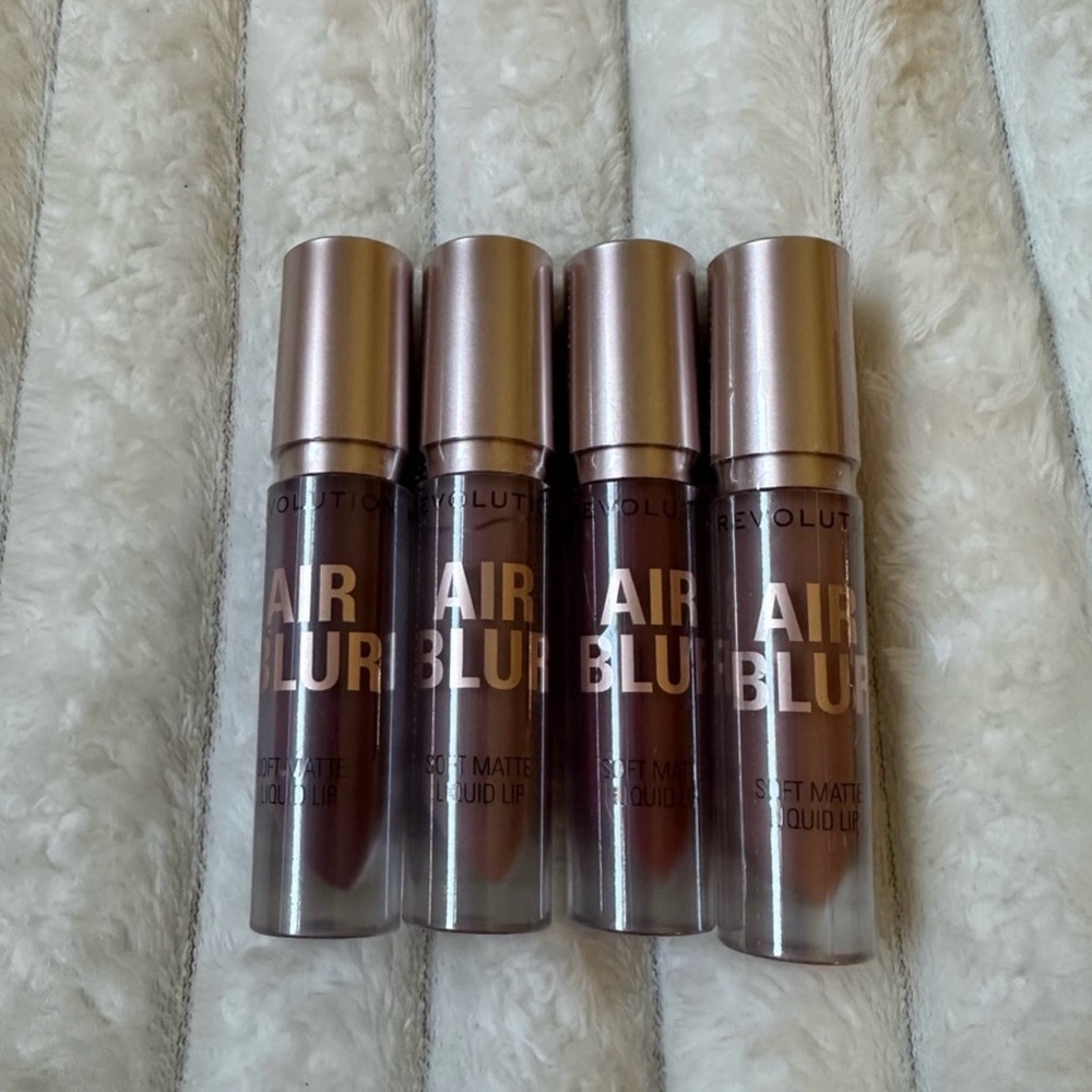 Revolution Blur Liquid Lip